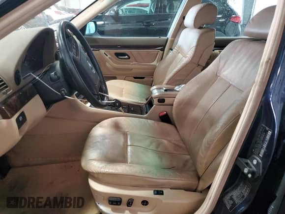 2001 BMW 7 Series 740iL with VIN WBAGH834X1DP22703, listed as a Copart auction lot 70205585 with 121,569 mi miles and Salvage title. Bid and sale history available at DreamBid. Image 7.