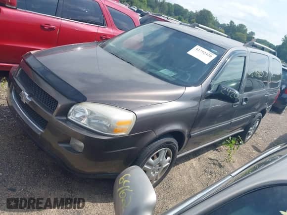 2008 Chevrolet Uplander Cargo z VIN 1GNDV13W28D179002, wystawiony jako IAAI lot #42792420 z przebiegiem 134 699 mil mil oraz . Historia ofert i sprzedaży dostępna na DreamBid. Obrazek 2.