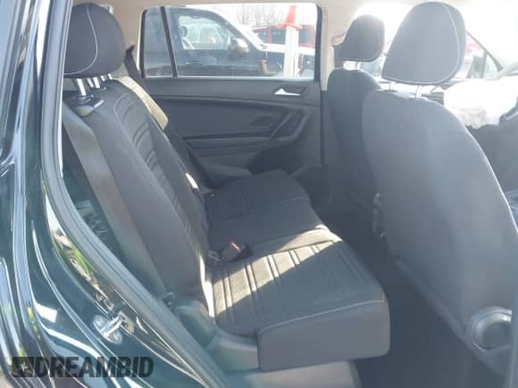 2023 Volkswagen Tiguan S с VIN 3VVRB7AX9PM032783, выставлен на аукционе IAAI как лот 41278856 с пробегом Не указан миль и . История ставок и продаж доступна на DreamBid. Изображение 8.