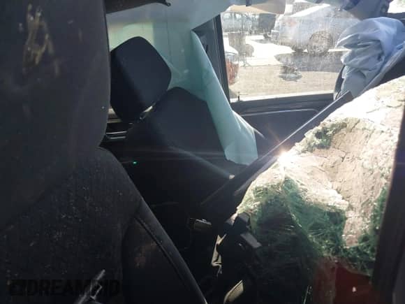 2024 GMC Sierra 1500 SLE with VIN 3GTPHBEK8RG340678, listed as a IAAI auction lot 40065202 with Not provided miles and . Bid and sale history available at DreamBid. Image 5.