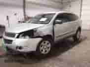 2010 Chevrolet Traverse LS z VIN 1GNLREED4AS105102, wystawiony jako IAAI lot #42628180 z przebiegiem 213 124 mil mil oraz . Historia ofert i sprzedaży dostępna na DreamBid. Obrazek 21.