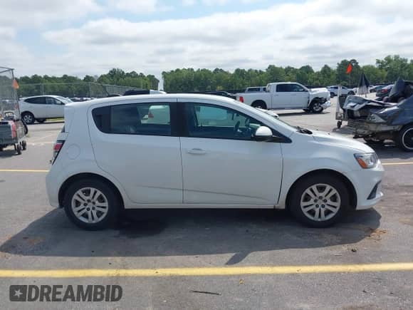 2020 Chevrolet Sonic LT with VIN 1G1JG6SB1L4115200, listed as a IAAI auction lot 42600029 with 102,972 mi miles and . Bid and sale history available at DreamBid. Image 13.
