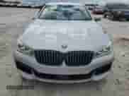2016 BMW 7 Series 750i xDrive z VIN WBA7F2C56GG420182, wystawiony jako Copart lot #83948435 z przebiegiem 109 565 mil mil oraz Szkoda całkowita • Salvage title. Historia ofert i sprzedaży dostępna na DreamBid. Obrazek 5.