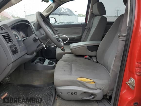 2006 Dodge Dakota SLT with VIN 1D7HW48KX6S507506, listed as a Copart auction lot 71008075 with 179,968 mi miles and Salvage title. Bid and sale history available at DreamBid. Image 7.