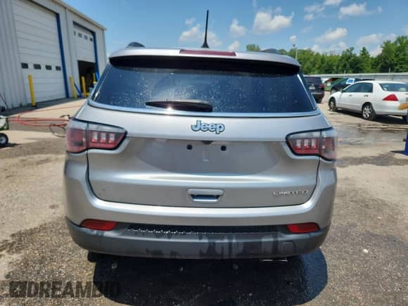 2020 Jeep Compass Limited with VIN 3C4NJCCB2LT187511, listed as a Copart auction lot 63769235 with 100,436 mi miles and Salvage title. Bid and sale history available at DreamBid. Image 6.