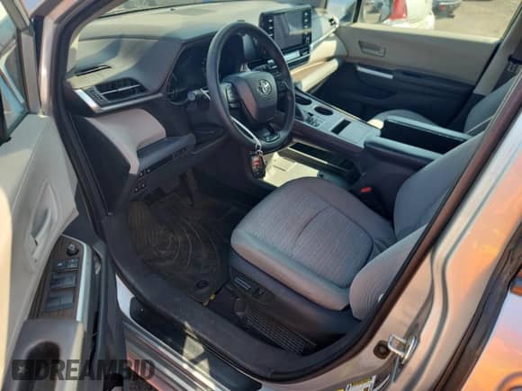 2022 Toyota Sienna LE с VIN 5TDBSKFC0NS050319, выставлен на аукционе Copart как лот 81242335 с пробегом 315 618 миль миль и Чистый • Clean title. История ставок и продаж доступна на DreamBid. Изображение 8.