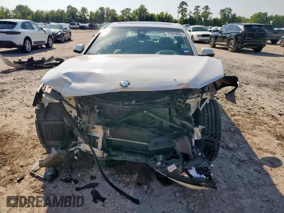 2015 BMW 7 Series 750i с VIN WBAYA8C51FG197604, выставлен на аукционе Copart как лот 71919285 с пробегом 165 914 миль миль и Списание • Salvage title. История ставок и продаж доступна на DreamBid. Изображение 5.