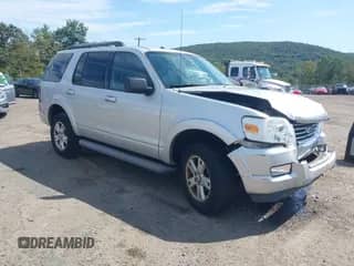 2010 Ford Explorer XLT с VIN 1FMEU7DEXAUA26345, выставлен на аукционе IAAI как лот 43179118 с пробегом 120 249 миль миль и . История ставок и продаж доступна на DreamBid. Изображение 1.