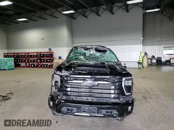2024 Chevrolet Silverado 3500HD LTZ z VIN 2GC4YUEY3R1199871, wystawiony jako Copart lot #59727175 z przebiegiem Nie podano mil oraz Szkoda całkowita • Salvage title. Historia ofert i sprzedaży dostępna na DreamBid. Obrazek 14.