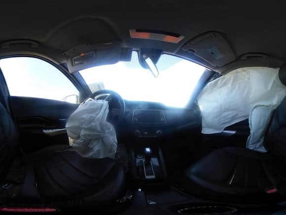 2020 Nissan Kicks SR с VIN 3N1CP5DV6LL543732, выставлен на аукционе IAAI как лот 41998086 с пробегом 90 864 миль миль и . История ставок и продаж доступна на DreamBid. Изображение 18.