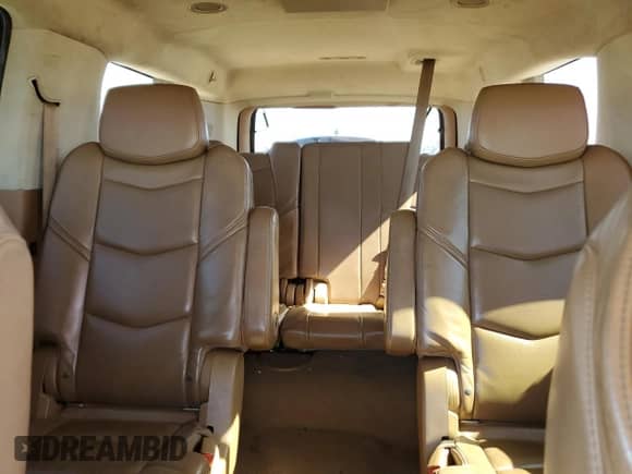 2015 Cadillac Escalade с VIN 1GYS3UKJ1FR645266, выставлен на аукционе Copart как лот 43577405 с пробегом 203 923 миль миль и Чистый • Clean title. История ставок и продаж доступна на DreamBid. Изображение 10.