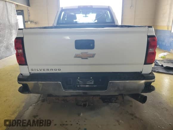 2016 Chevrolet Silverado 2500HD Work Truck z VIN 1GC1KUE80GF247093, wystawiony jako Copart lot #69404585 z przebiegiem 177 001 mil mil oraz Czysty tytuł • Clean title. Historia ofert i sprzedaży dostępna na DreamBid. Obrazek 6.