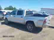 2012 Toyota Tacoma PreRunner z VIN 5TFJU4GN4CX027232, wystawiony jako IAAI lot #43481941 z przebiegiem 181 662 mil mil oraz . Historia ofert i sprzedaży dostępna na DreamBid. Obrazek 3.