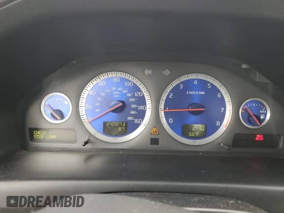 2004 Volvo S60 R с VIN YV1RH52Y842420304, выставлен на аукционе Copart как лот 48769555 с пробегом 247 073 миль миль и На запчасти • Non repairable. История ставок и продаж доступна на DreamBid. Изображение 9.