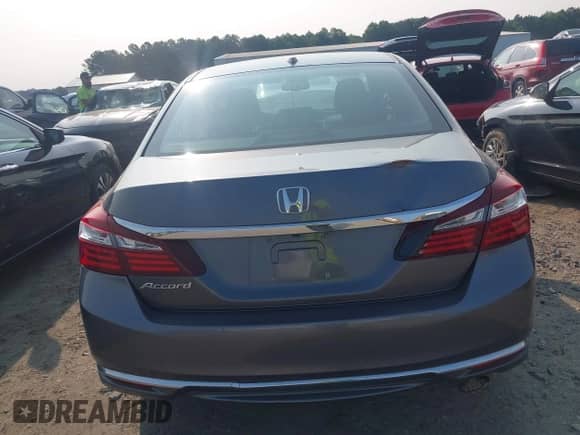 2017 Honda Accord EX-L с VIN 1HGCR2F85HA235500, выставлен на аукционе IAAI как лот 42410753 с пробегом 157 161 миль миль и . История ставок и продаж доступна на DreamBid. Изображение 15.