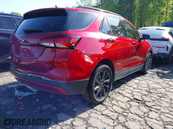 2023 Chevrolet Equinox RS z VIN 3GNAXMEG3PS153365, wystawiony jako IAAI lot #42046883 z przebiegiem 72 191 mil mil oraz . Historia ofert i sprzedaży dostępna na DreamBid. Obrazek 4.