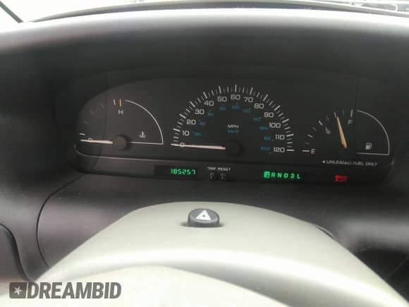 1999 Dodge Caravan z VIN 2B4GP25G0XR368980, wystawiony jako IAAI lot #42926802 z przebiegiem 185 257 mil mil oraz . Historia ofert i sprzedaży dostępna na DreamBid. Obrazek 7.