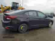 2019 Hyundai Elantra SEL z VIN 5NPD84LFXKH437155, wystawiony jako Copart lot #63036755 z przebiegiem 131 612 mil mil oraz Szkoda całkowita • Salvage title. Historia ofert i sprzedaży dostępna na DreamBid. Obrazek 3.