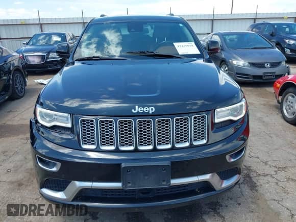 2016 Jeep Grand Cherokee Summit with VIN 1C4RJFJT5GC339295, listed as a IAAI auction lot 42435918 with 134,439 mi miles and . Bid and sale history available at DreamBid. Image 12.