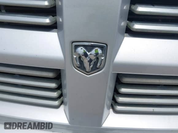 2011 Dodge Nitro Heat with VIN 1D4PT4GX0BW589571, listed as a IAAI auction lot 42620866 with 206,844 mi miles and . Bid and sale history available at DreamBid. Image 6.