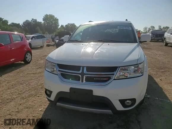 2017 Dodge Journey SXT with VIN 3C4PDDBG2HT575476, listed as a Copart auction lot 68431035 with 94,526 mi miles and Salvage title. Bid and sale history available at DreamBid. Image 13.