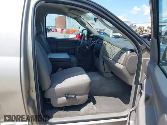 2005 Dodge 1500 SLT with VIN 1D7HA16N55J547409, listed as a IAAI auction lot 42098340 with 208,714 mi miles and . Bid and sale history available at DreamBid. Image 5.