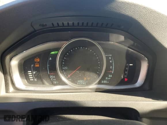2015 Volvo S60 T5 Platinum с VIN YV1612TM8F1357277, выставлен на аукционе Copart как лот 74011524 с пробегом 142 092 миль миль и На запчасти • Non repairable. История ставок и продаж доступна на DreamBid. Изображение 9.