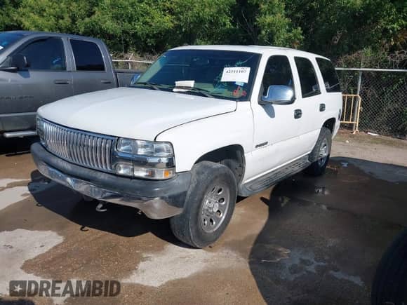 2002 Chevrolet Tahoe LS с VIN 1GNEC13Z62R224263, выставлен на аукционе IAAI как лот 42511107 с пробегом Не указан миль и . История ставок и продаж доступна на DreamBid. Изображение 2.