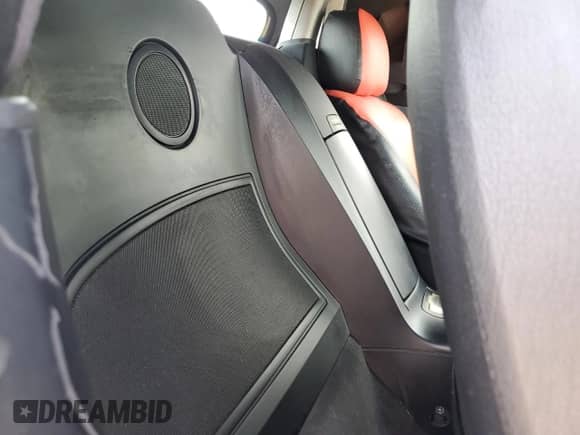 2008 BMW Z4 3.0i with VIN 4USBU33558LW74137, listed as a Copart auction lot 60290095 with 151,979 mi miles and Salvage title. Bid and sale history available at DreamBid. Image 10.