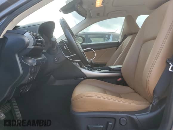 2019 Lexus IS 300 z VIN JTHBA1D26K5090282, wystawiony jako Copart lot #57642625 z przebiegiem 64 598 mil mil oraz Szkoda całkowita • Salvage title. Historia ofert i sprzedaży dostępna na DreamBid. Obrazek 7.