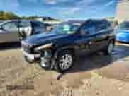 2016 Jeep Cherokee Latitude с VIN 1C4PJMCS4GW122464, выставлен на аукционе Copart как лот 89687455 с пробегом 121 404 миль миль и Чистый • Clean title. История ставок и продаж доступна на DreamBid. Изображение 1.