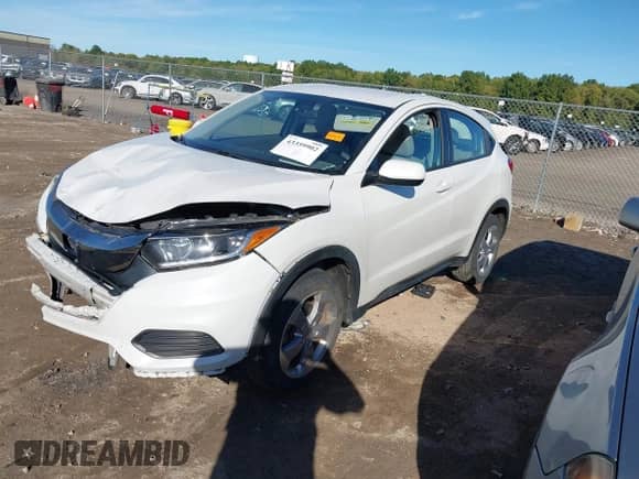 2020 Honda HR-V LX z VIN 3CZRU6H34LM714304, wystawiony jako IAAI lot #43359902 z przebiegiem 54 955 mil mil oraz . Historia ofert i sprzedaży dostępna na DreamBid. Obrazek 2.