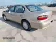 2004 Chevrolet Malibu Classic z VIN 1G1ND52F04M637230, wystawiony jako IAAI lot #40837935 z przebiegiem 56 072 mil mil oraz . Historia ofert i sprzedaży dostępna na DreamBid. Obrazek 3.