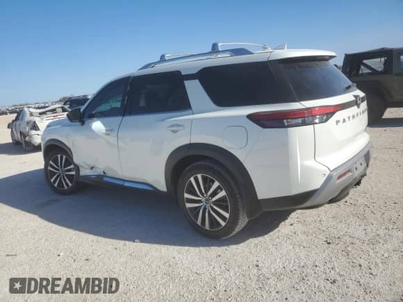 2022 Nissan Pathfinder Platinum с VIN 5N1DR3DHXNC200040, выставлен на аукционе Copart как лот 48653225 с пробегом 70 171 миль миль и Списание • Salvage title. История ставок и продаж доступна на DreamBid. Изображение 2.