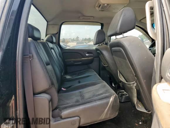 2007 Chevrolet Silverado 2500HD 2LT z VIN 1GCHK23687F506319, wystawiony jako Copart lot #67235385 z przebiegiem 182 255 mil mil oraz Szkoda całkowita • Salvage title. Historia ofert i sprzedaży dostępna na DreamBid. Obrazek 10.