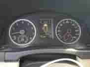 2011 Volkswagen Tiguan S с VIN WVGBV7AX8BW528458, выставлен на аукционе Copart как лот 64525925 с пробегом 147 488 миль миль и Списание • Salvage title. История ставок и продаж доступна на DreamBid. Изображение 9.