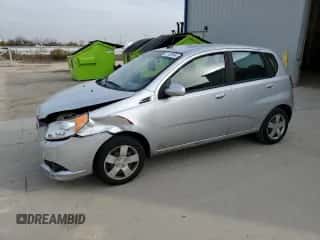 2011 Chevrolet Aveo 1LT z VIN KL1TD6DE3BB205725, wystawiony jako Copart lot #77129904 z przebiegiem 132 792 mil mil oraz Nie do naprawy • Non repairable. Historia ofert i sprzedaży dostępna na DreamBid. Obrazek 1.
