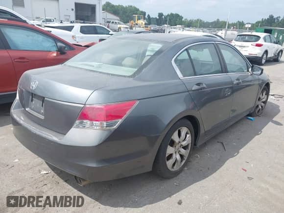 2008 Honda Accord EX с VIN 1HGCP26768A065760, выставлен на аукционе IAAI как лот 42854725 с пробегом 318 159 миль миль и . История ставок и продаж доступна на DreamBid. Изображение 4.