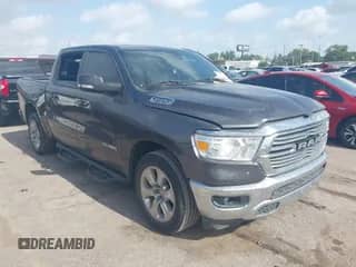 2021 Ram 1500 Lone Star z VIN 1C6RREFTXMN629356, wystawiony jako IAAI lot #42561049 z przebiegiem Nie podano mil oraz . Historia ofert i sprzedaży dostępna na DreamBid. Obrazek 1.