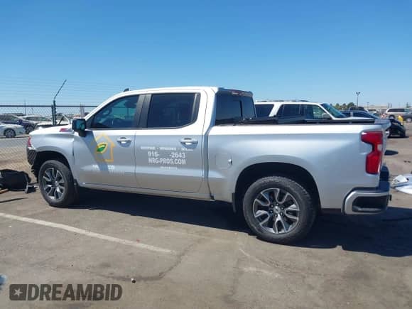2022 Chevrolet Silverado 1500 RST with VIN 3GCUDEET4NG595797, listed as a IAAI auction lot 42921820 with 66,506 mi miles and . Bid and sale history available at DreamBid. Image 15.