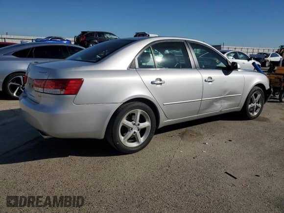 2006 Hyundai Sonata GLS с VIN 5NPEU46F26H044252, выставлен на аукционе Copart как лот 82528835 с пробегом 92 210 миль миль и Списание • Salvage title. История ставок и продаж доступна на DreamBid. Изображение 3.