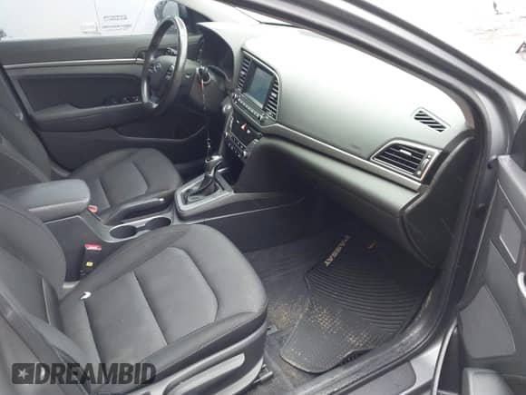 2017 Hyundai Elantra Limited с VIN KMHD84LF0HU361620, выставлен на аукционе IAAI как лот 43415441 с пробегом 63 634 миль миль и . История ставок и продаж доступна на DreamBid. Изображение 5.