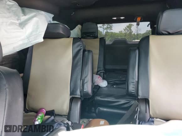2021 Chevrolet Tahoe Z71 с VIN 1GNSKPKD0MR105450, выставлен на аукционе Copart как лот 60499915 с пробегом 102 584 миль миль и Списание • Salvage title. История ставок и продаж доступна на DreamBid. Изображение 10.