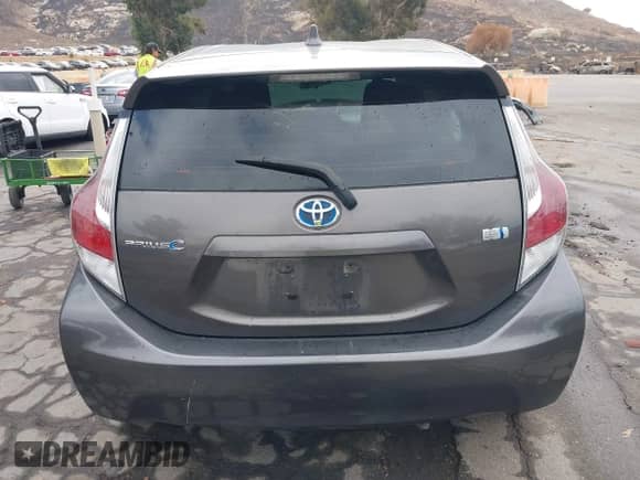 2015 Toyota Prius One z VIN JTDKDTB31F1580917, wystawiony jako IAAI lot #43198076 z przebiegiem 138 011 mil mil oraz . Historia ofert i sprzedaży dostępna na DreamBid. Obrazek 16.