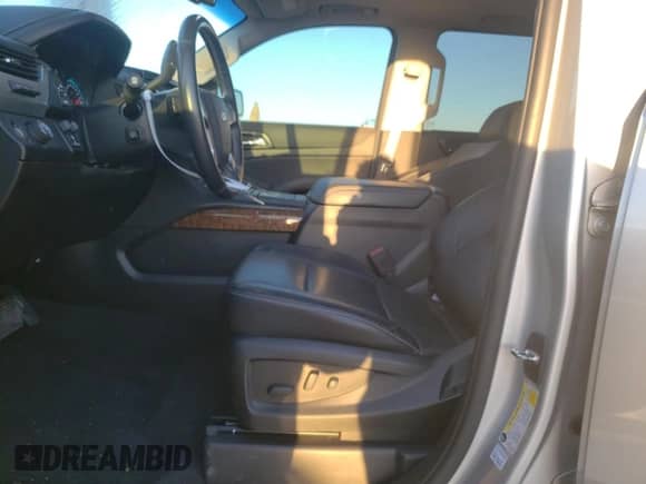 2019 Chevrolet Suburban Premier with VIN 1GNSCJKC7KR149136, listed as a Copart auction lot 72937124 with 56,750 mi miles and Clean title. Bid and sale history available at DreamBid. Image 7.