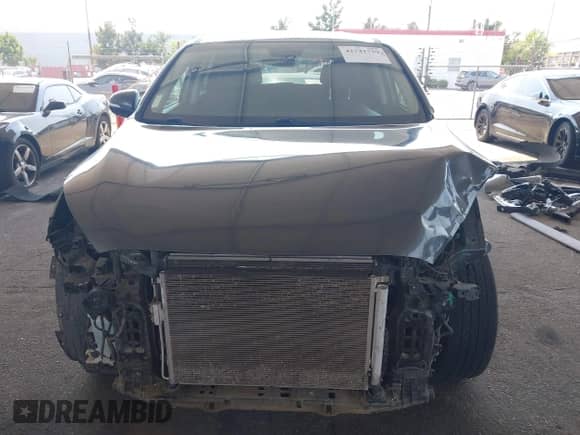 2020 Kia Sorento LX z VIN 5XYPG4A56LG619616, wystawiony jako IAAI lot #42741759 z przebiegiem 112 179 mil mil oraz . Historia ofert i sprzedaży dostępna na DreamBid. Obrazek 6.