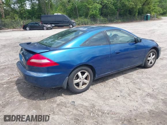 2005 Honda Accord EX z VIN 1HGCM72765A009647, wystawiony jako IAAI lot #42133205 z przebiegiem 261 713 mil mil oraz . Historia ofert i sprzedaży dostępna na DreamBid. Obrazek 4.