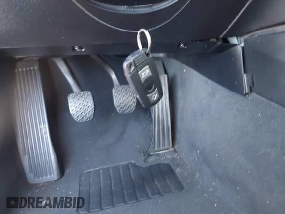 2009 BMW 3 Series 328i with VIN WBAPH735X9A170765, listed as a IAAI auction lot 42691226 with Not provided miles and . Bid and sale history available at DreamBid. Image 11.