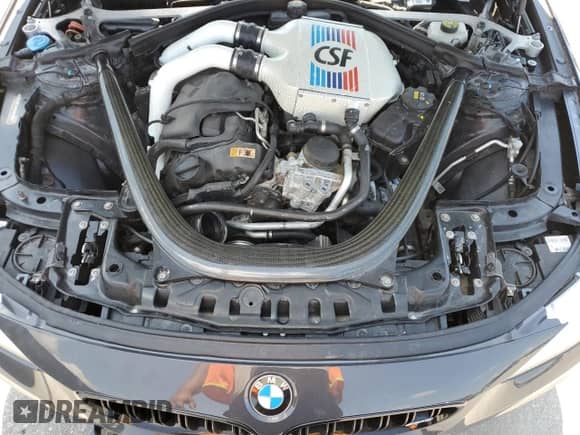 2017 BMW M3 z VIN WBS8M9C33H5G85560, wystawiony jako Copart lot #62140155 z przebiegiem 65 652 mil mil oraz Szkoda całkowita • Salvage title. Historia ofert i sprzedaży dostępna na DreamBid. Obrazek 11.