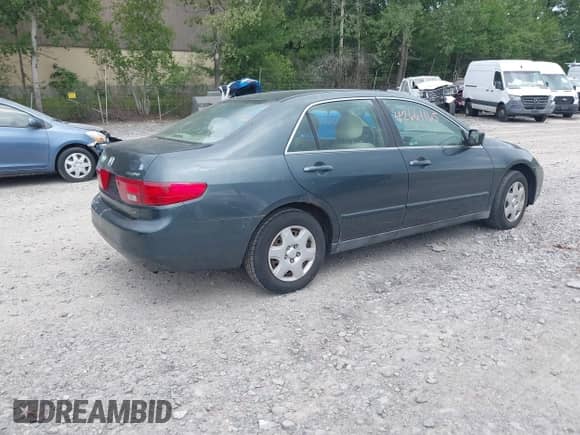2005 Honda Accord LX с VIN 1HGCM55445A033029, выставлен на аукционе IAAI как лот 42661165 с пробегом 216 557 миль миль и . История ставок и продаж доступна на DreamBid. Изображение 4.